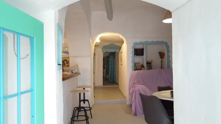 Image No.51-5 Bed House for sale