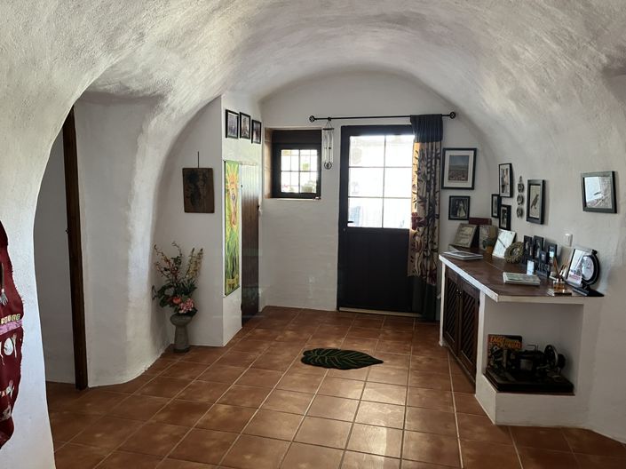 Image No.31-4 Bed House for sale