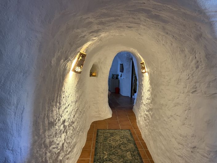 Image No.40-4 Bed House for sale