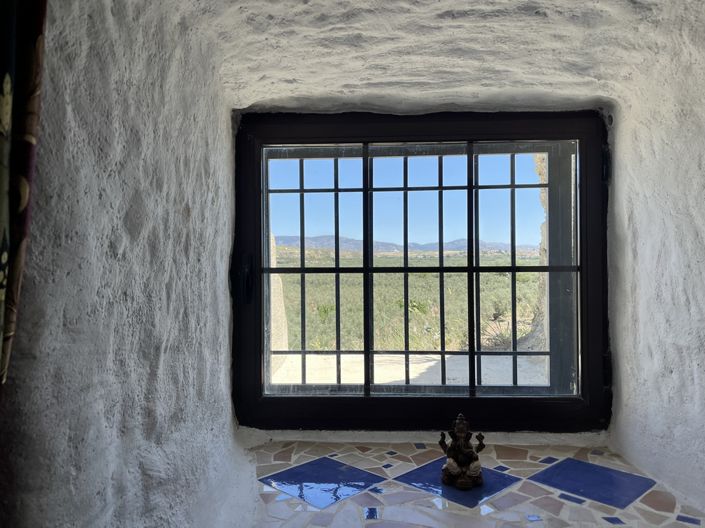 Image No.44-4 Bed House for sale