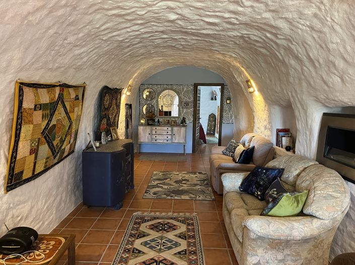Image No.48-4 Bed House for sale
