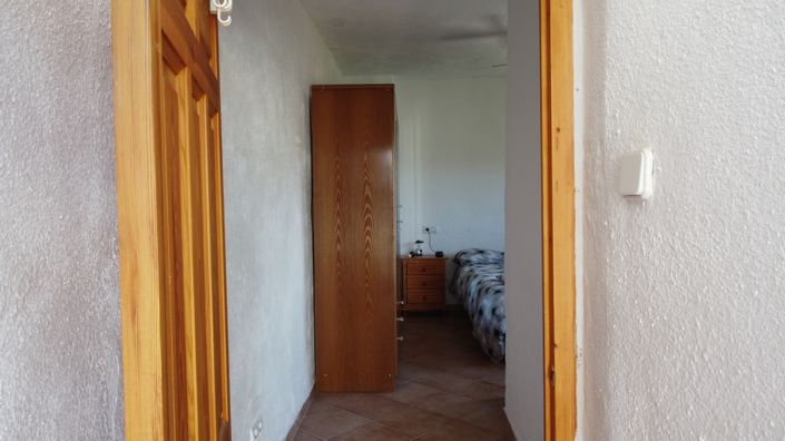 Image No.13-4 Bed House for sale