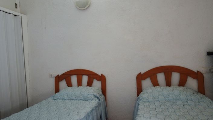 Image No.18-4 Bed House for sale