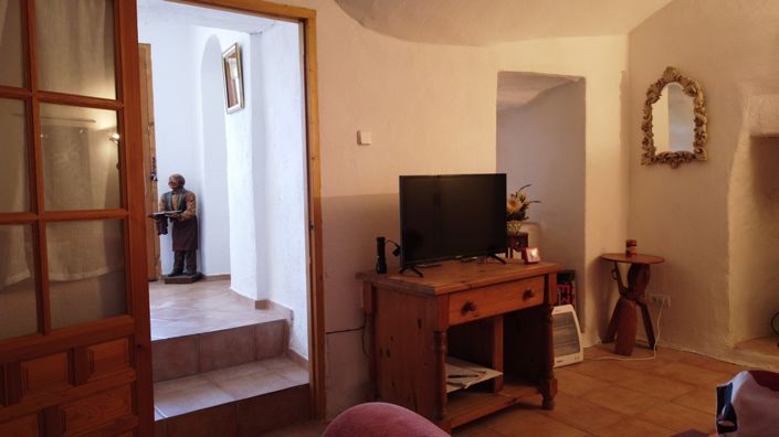 Image No.22-4 Bed House for sale