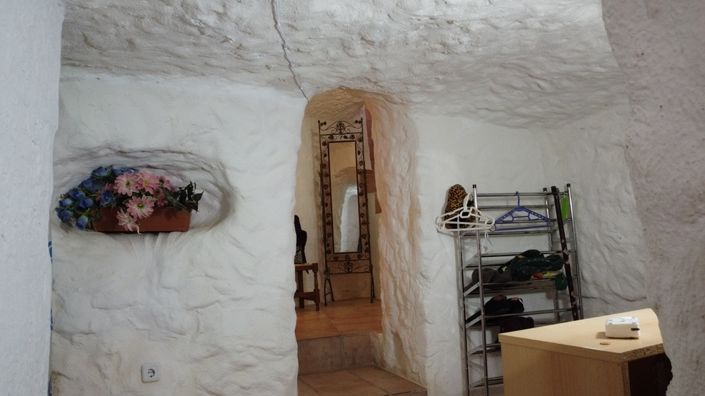 Image No.31-4 Bed House for sale