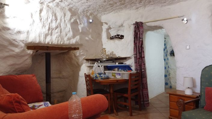 Image No.36-4 Bed House for sale