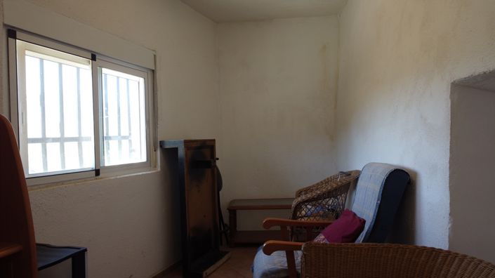 Image No.38-4 Bed House for sale
