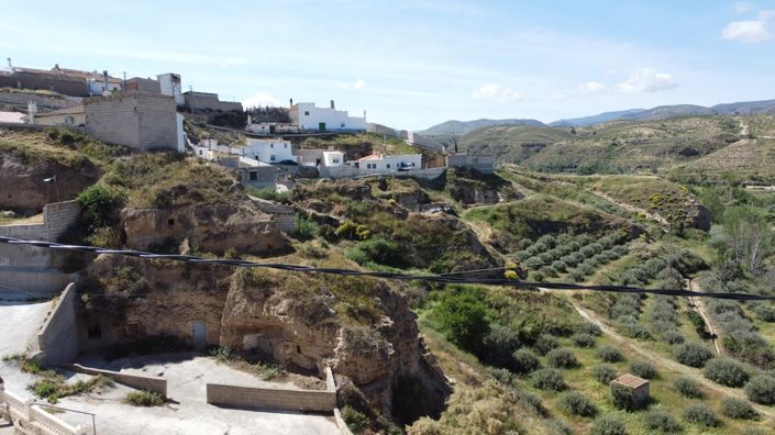 Image No.5-4 Bed House for sale