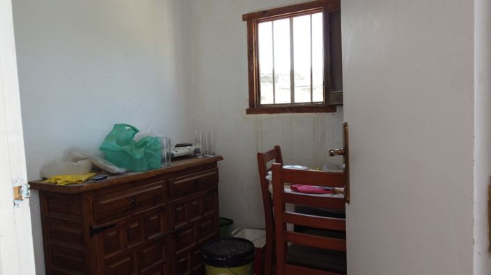Image No.9-4 Bed House for sale