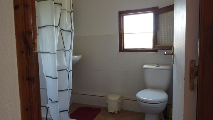 Image No.10-4 Bed House for sale