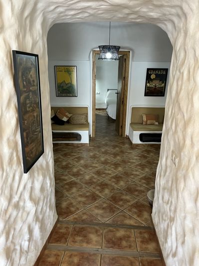 Image No.20-3 Bed House for sale