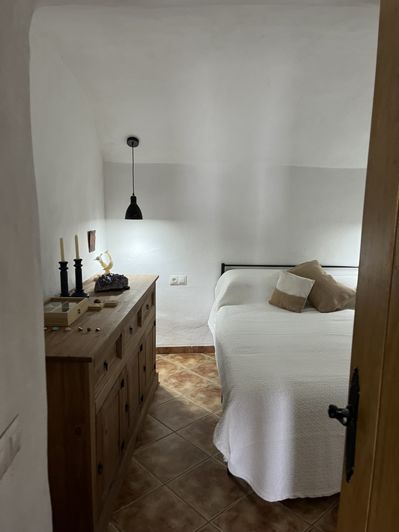 Image No.27-3 Bed House for sale