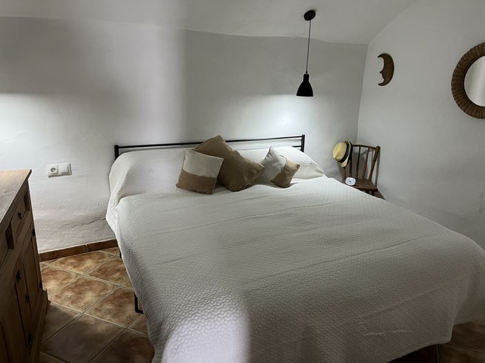 Image No.28-3 Bed House for sale