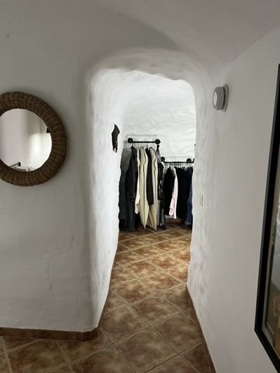 Image No.30-3 Bed House for sale