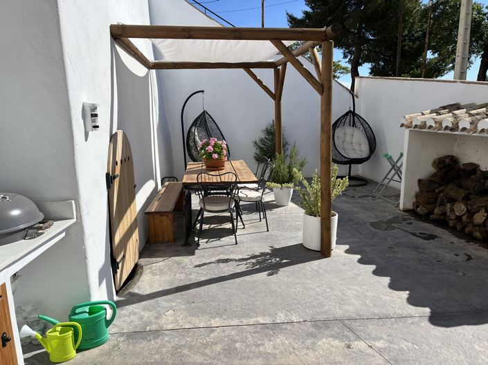 Image No.42-3 Bed House for sale