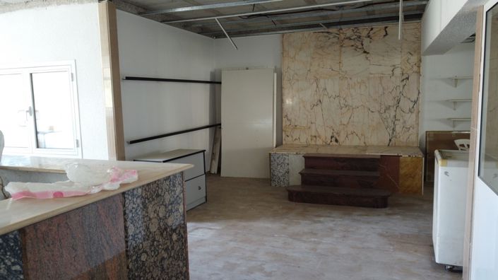 Image No.17-5 Bed Property for sale