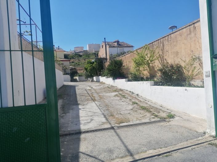 Image No.23-5 Bed Property for sale