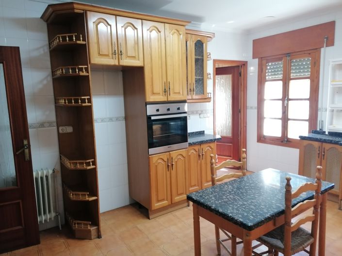 Image No.43-5 Bed Property for sale