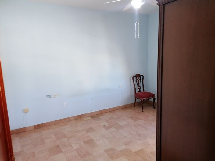 Image No.49-5 Bed Property for sale