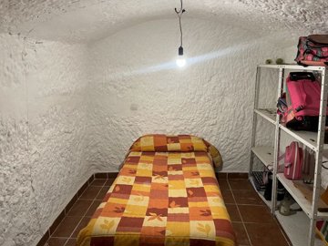 v3145002