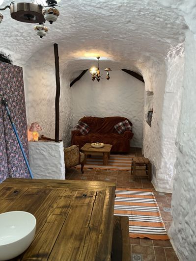 Image No.11-4 Bed House for sale