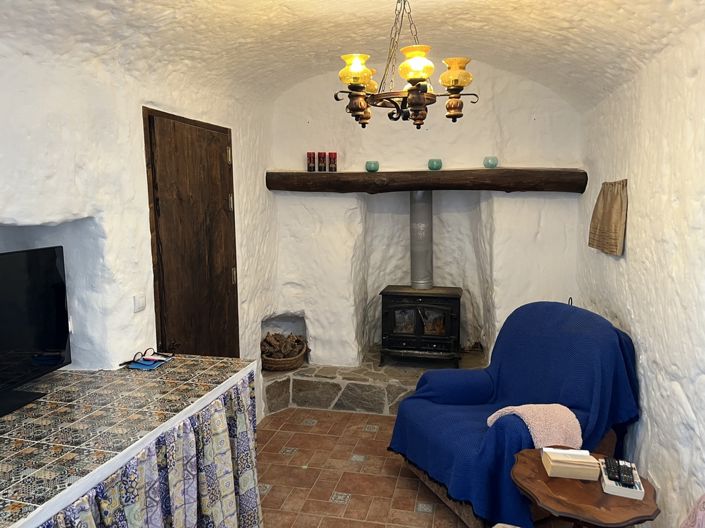 Image No.12-4 Bed House for sale