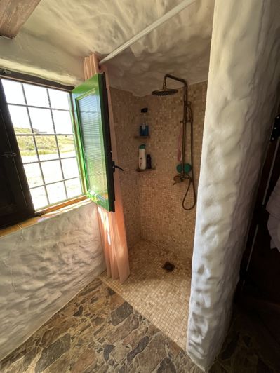 Image No.26-4 Bed House for sale
