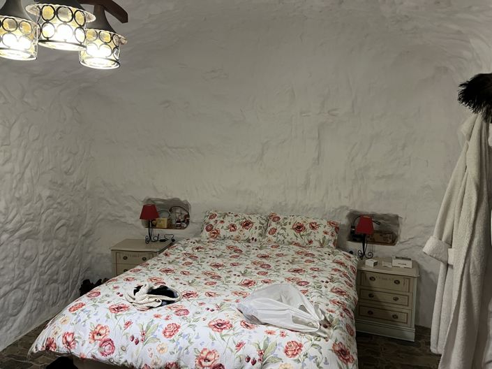 Image No.27-4 Bed House for sale