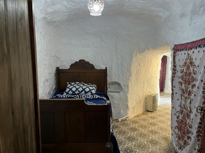 Image No.29-4 Bed House for sale
