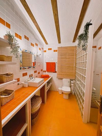 Image No.9-2 Bed Property for sale