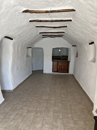 Image No.46-6 Bed House for sale