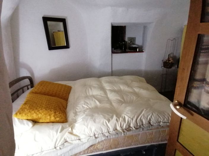 Image No.21-4 Bed House for sale
