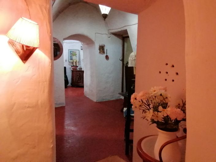 Image No.22-4 Bed House for sale