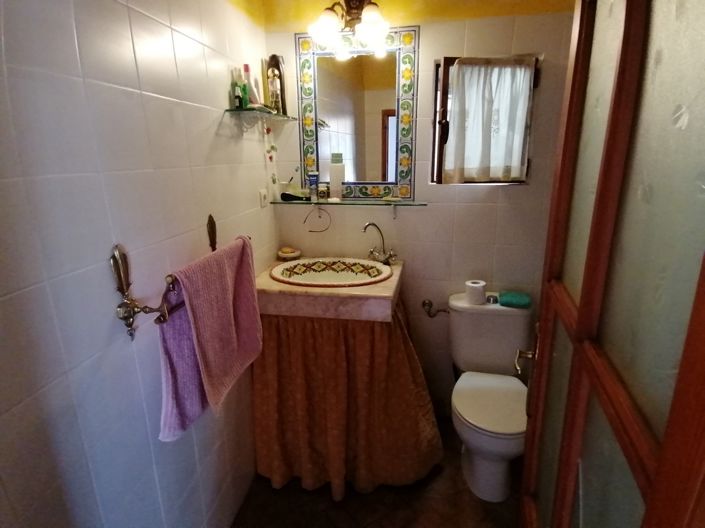 Image No.34-4 Bed House for sale