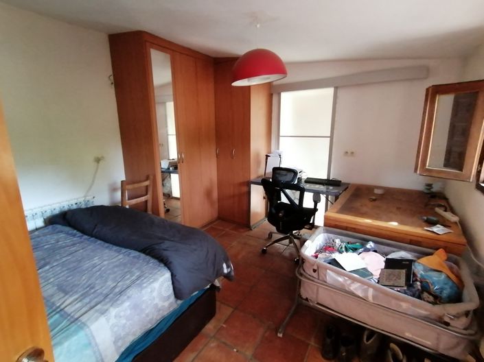 Image No.21-3 Bed Property for sale