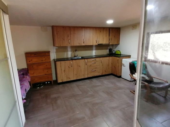 Image No.28-3 Bed Property for sale