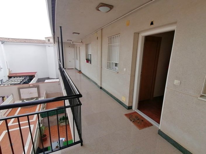 Image No.3-1 Bed Property for sale