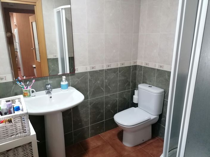 Image No.9-1 Bed Property for sale