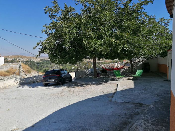 Image No.44-5 Bed House for sale