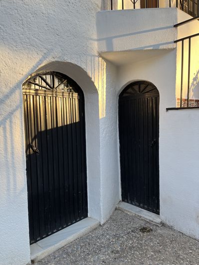Image No.34-3 Bed Property for sale