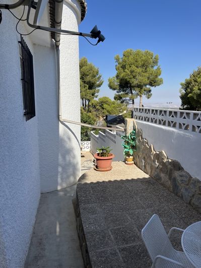 Image No.45-3 Bed Property for sale