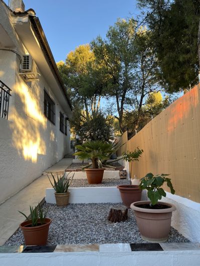 Image No.48-3 Bed Property for sale