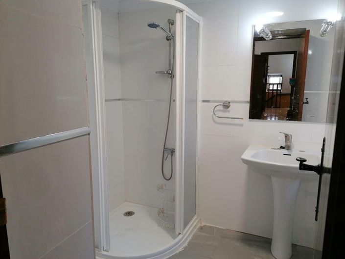 Image No.17-5 Bed Property for sale