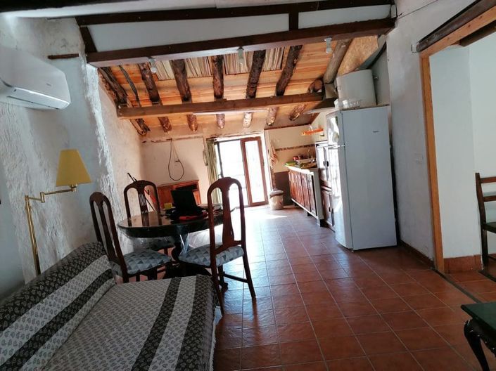 Image No.28-5 Bed Property for sale
