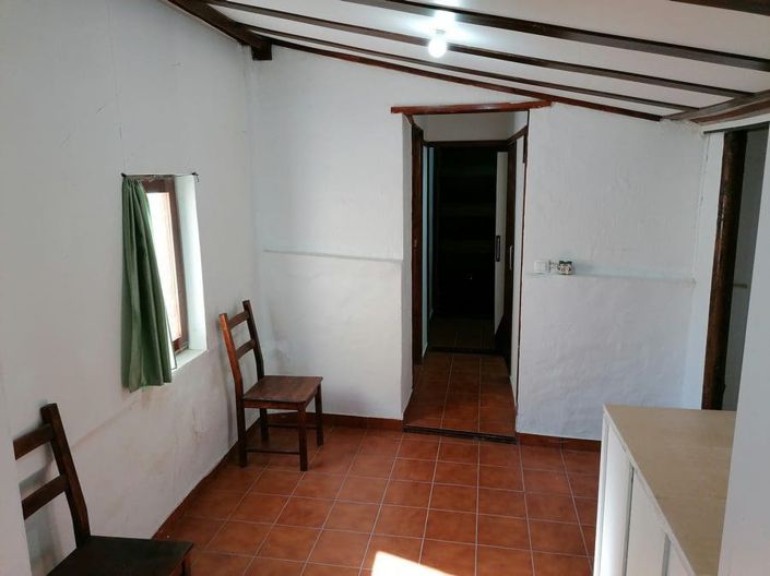 Image No.35-5 Bed Property for sale