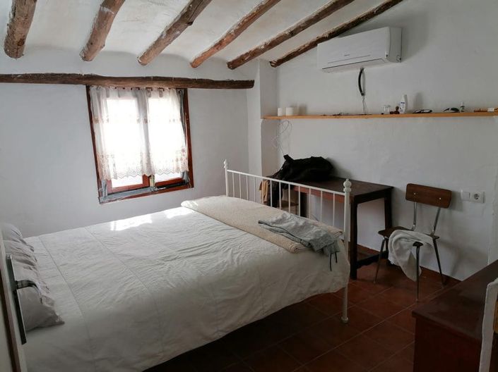 Image No.36-5 Bed Property for sale