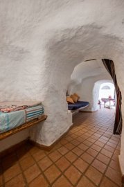 v3193-cueva-guadix-015-1