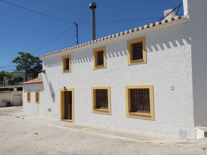 Image No.3-4 Bed House for sale