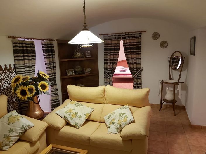 Image No.21-4 Bed House for sale