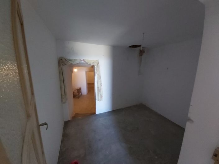 Image No.32-4 Bed House for sale